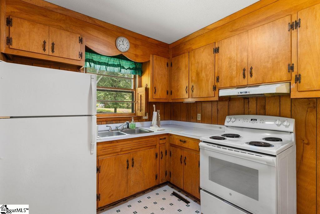 210 Catawba Street Union, SC 29379 - Photo 9 of 22