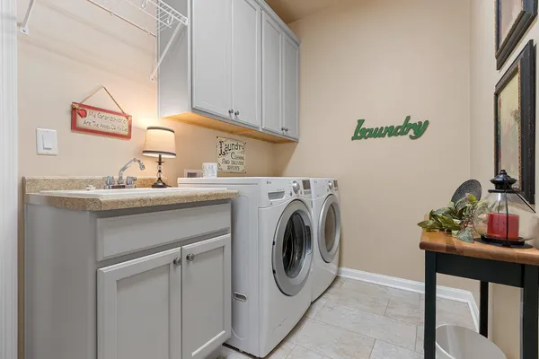 $559,900 | 3433 Peppergrass Court, Green Bay, WI 54311