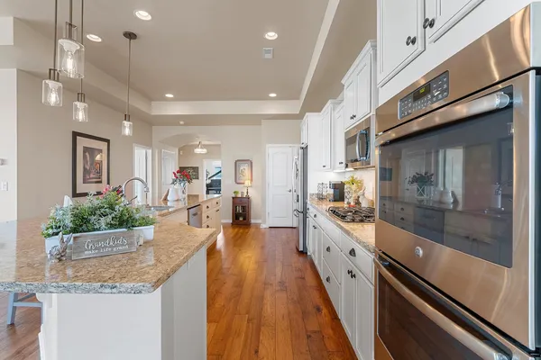 $559,900 | 3433 Peppergrass Court, Green Bay, WI 54311