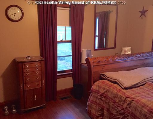 98 Second Street Winfield, WV 25213 - Photo 7 of 13 Master Bedroom.