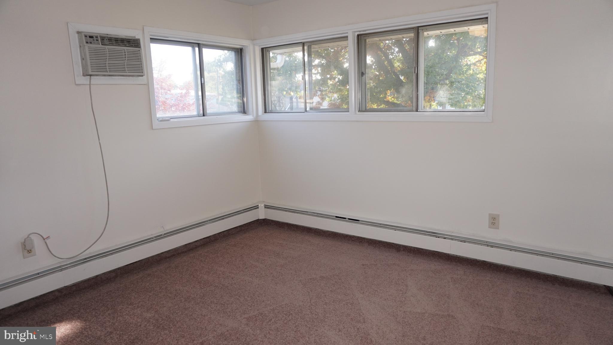 123 Hedge Road Levittown, PA 19056 - Photo 11 of 16 Gallery Image 11