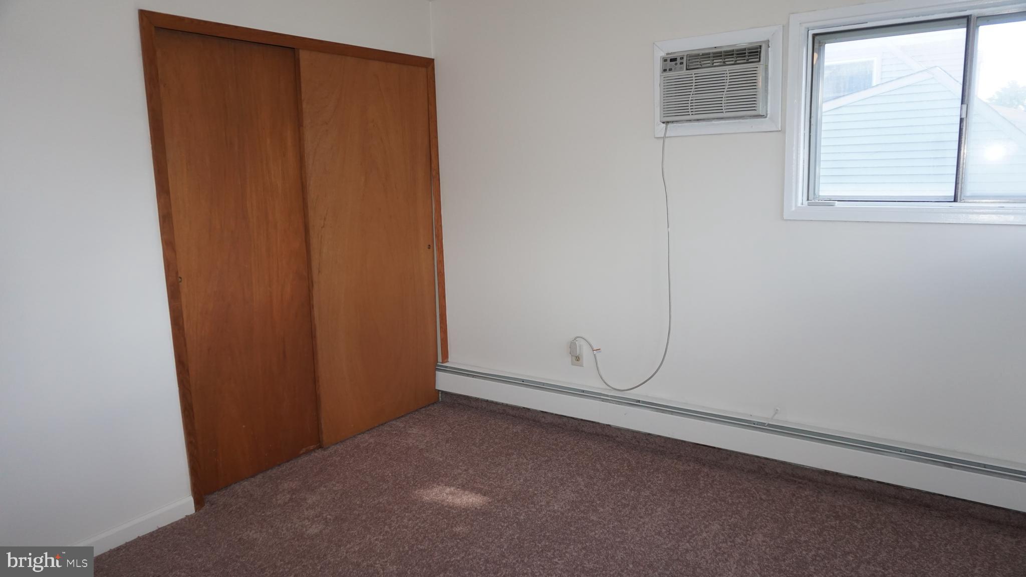 123 Hedge Road Levittown, PA 19056 - Photo 12 of 16 Gallery Image 12