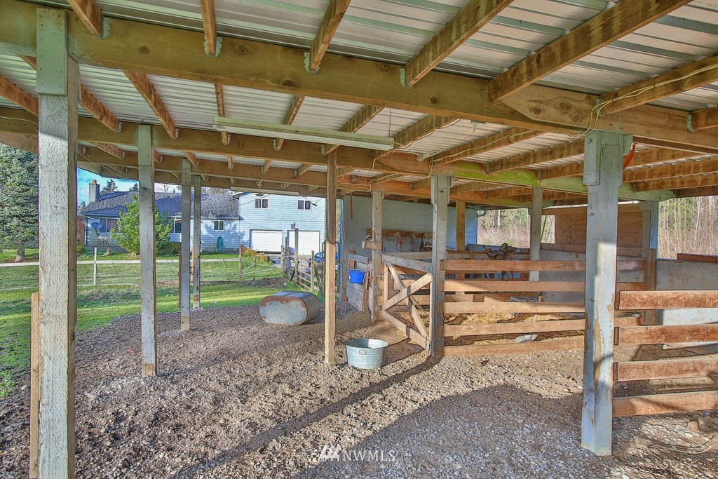 23621 Fisk Road East Orting, WA 98360 - Photo 8 of 10