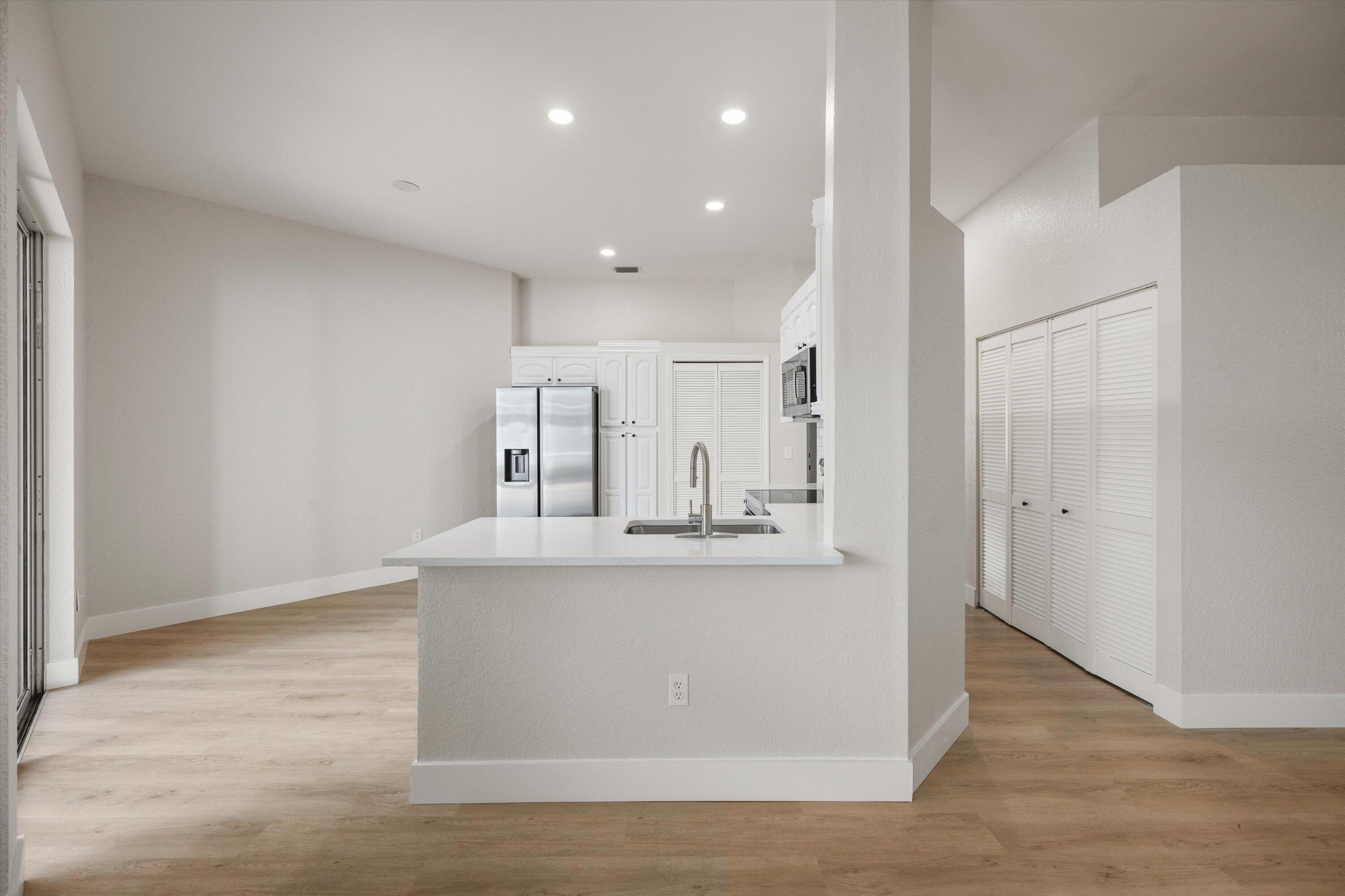 1170 Aviary Road Wellington, FL 33414 - Photo 6 of 20 FRESHLY PAINTED THROUGHOUT