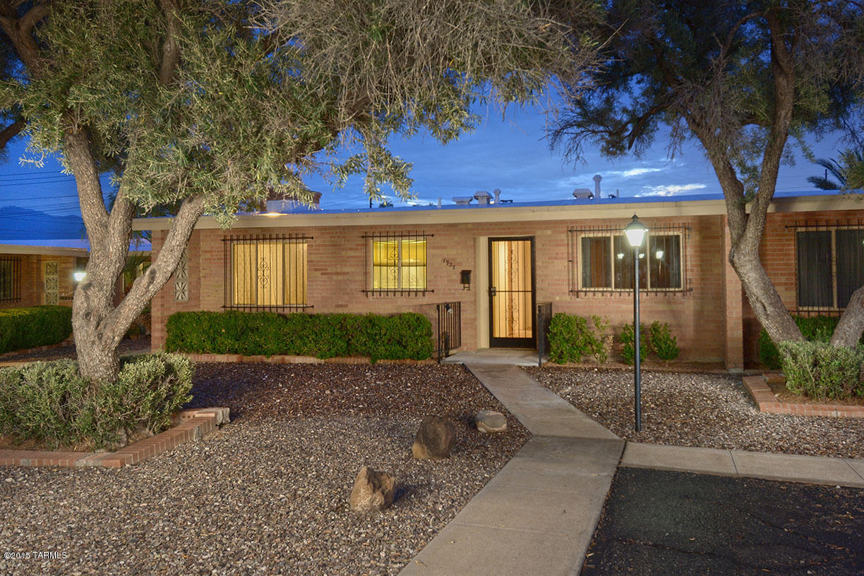 1928 West Anklam Road, Unit 14 Tucson, AZ 85745 - Photo 2 of 20