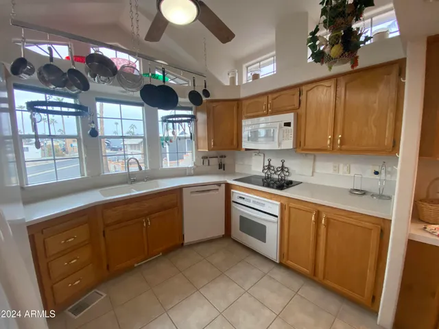 $296,500 | 1572 Yakima Avenue, Unit 572, Apache Junction, AZ 85119