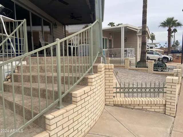 $296,500 | 1572 Yakima Avenue, Unit 572, Apache Junction, AZ 85119