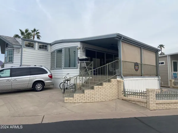 $296,500 | 1572 Yakima Avenue, Unit 572, Apache Junction, AZ 85119