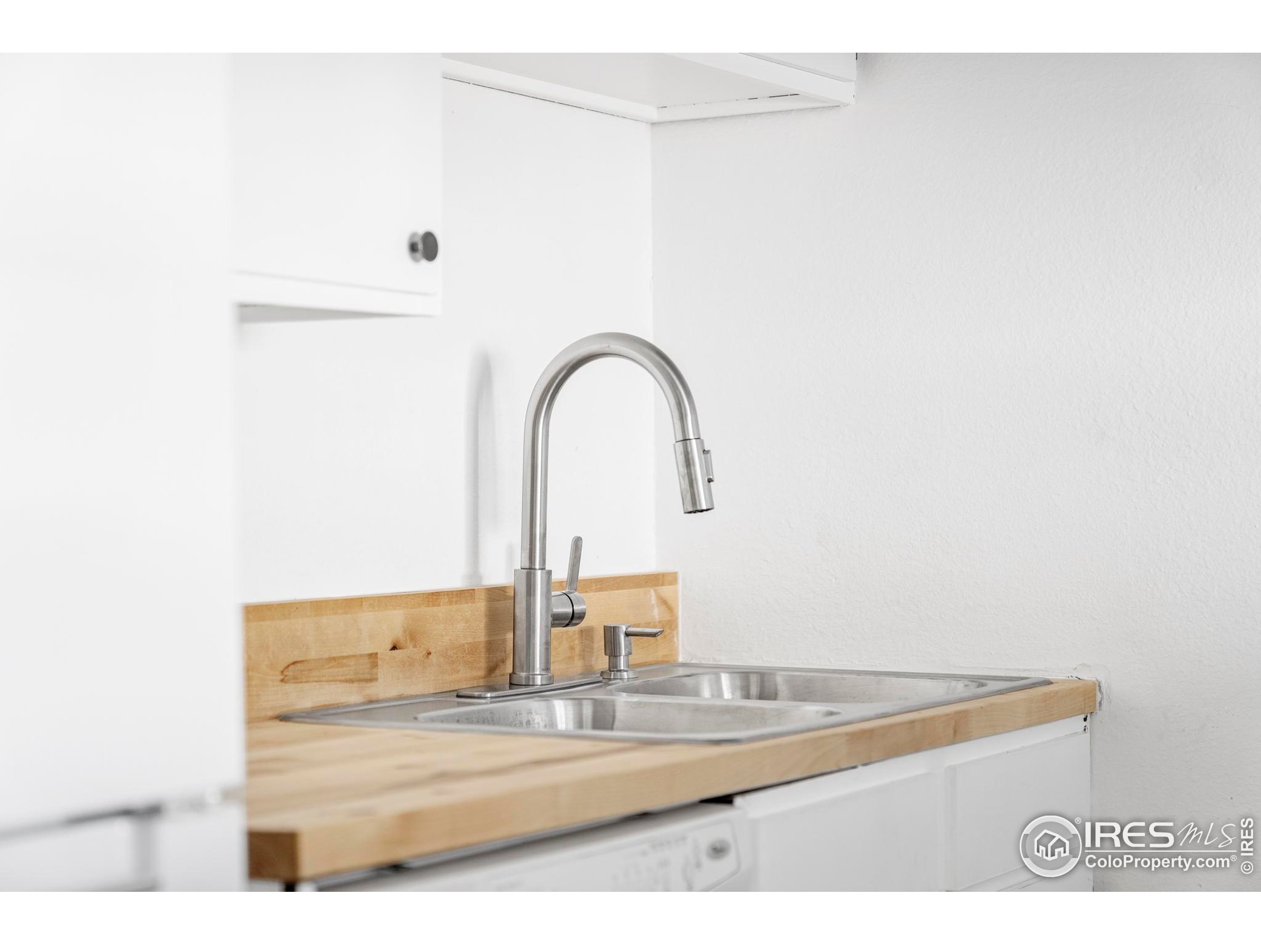 2707 Valmont Road, Unit 205D Boulder, CO 80304 - Photo 3 of 18