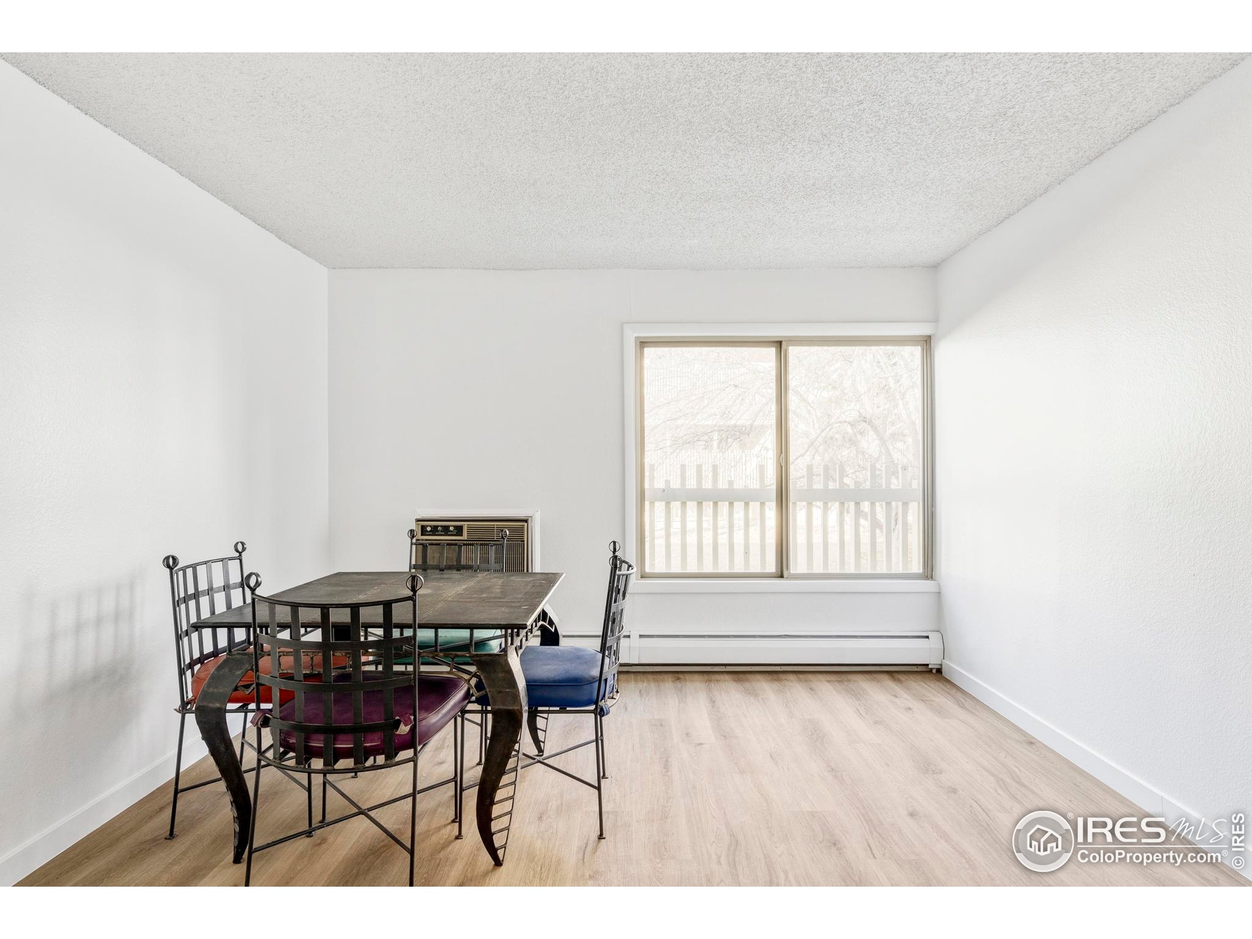 2707 Valmont Road, Unit 205D Boulder, CO 80304 - Photo 4 of 18 a workspace with furniture and a window