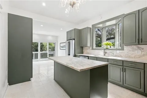 $950,000 | 6112 Chestnut Street, New Orleans, LA 70118