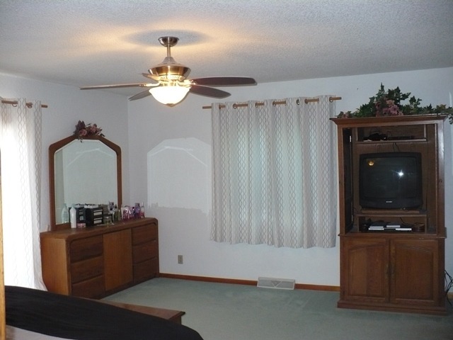 18430 East Twombly Road Rochelle, IL 61068 - Photo 10 of 25 a view of dining room with furniture and chandelier