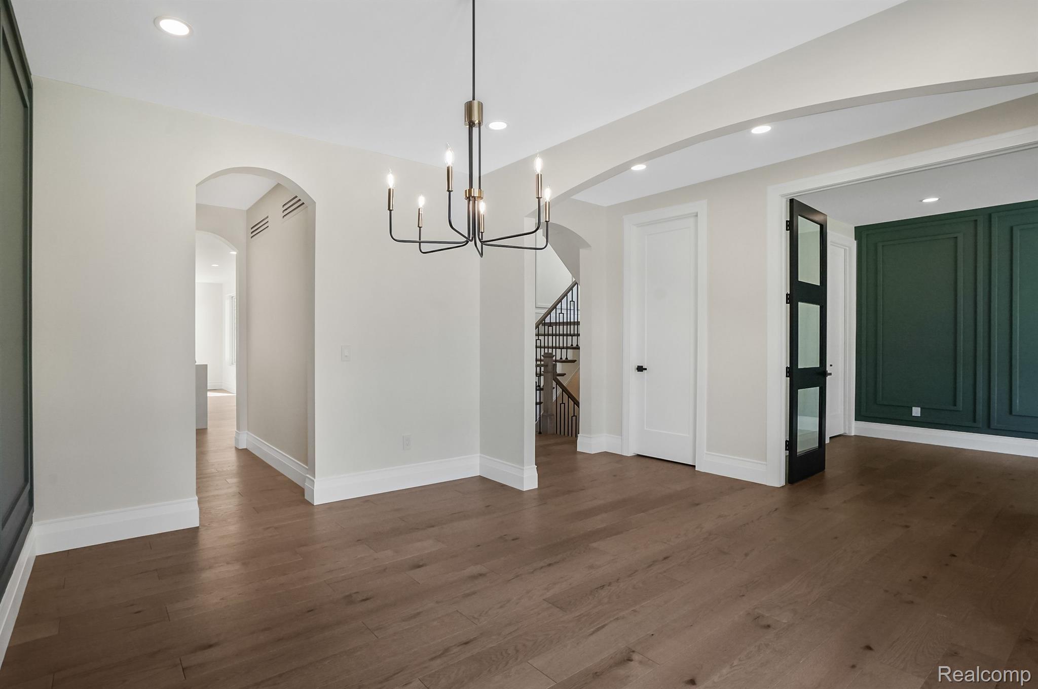 3815 Kent Road Royal Oak, MI 48073 - Photo 13 of 71 Gallery Image 13