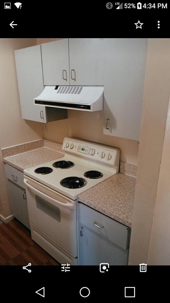 1109 West 28th Street Riviera Beach, FL 33404 - Photo 5 of 7 Kitchen2