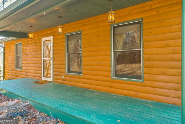 $470,000 | 215 Stonehedge Drive, Clarkesville, GA 30523