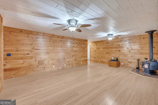 $470,000 | 215 Stonehedge Drive, Clarkesville, GA 30523