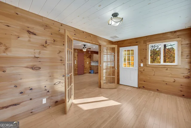 $470,000 | 215 Stonehedge Drive, Clarkesville, GA 30523