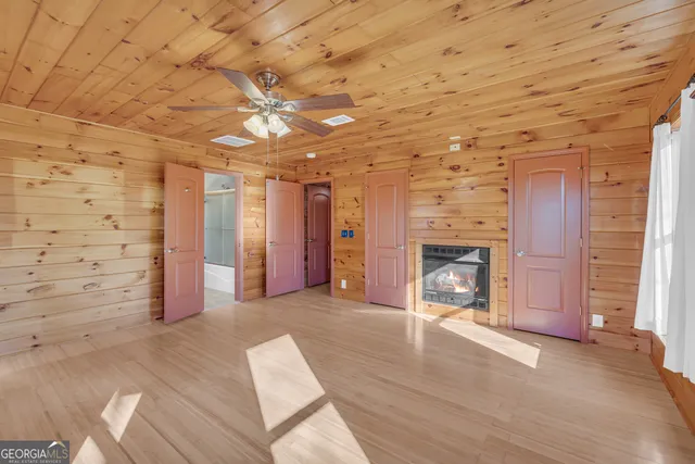 $470,000 | 215 Stonehedge Drive, Clarkesville, GA 30523