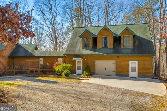 $470,000 | 215 Stonehedge Drive, Clarkesville, GA 30523