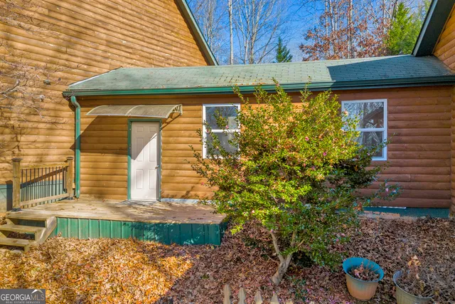 $470,000 | 215 Stonehedge Drive, Clarkesville, GA 30523