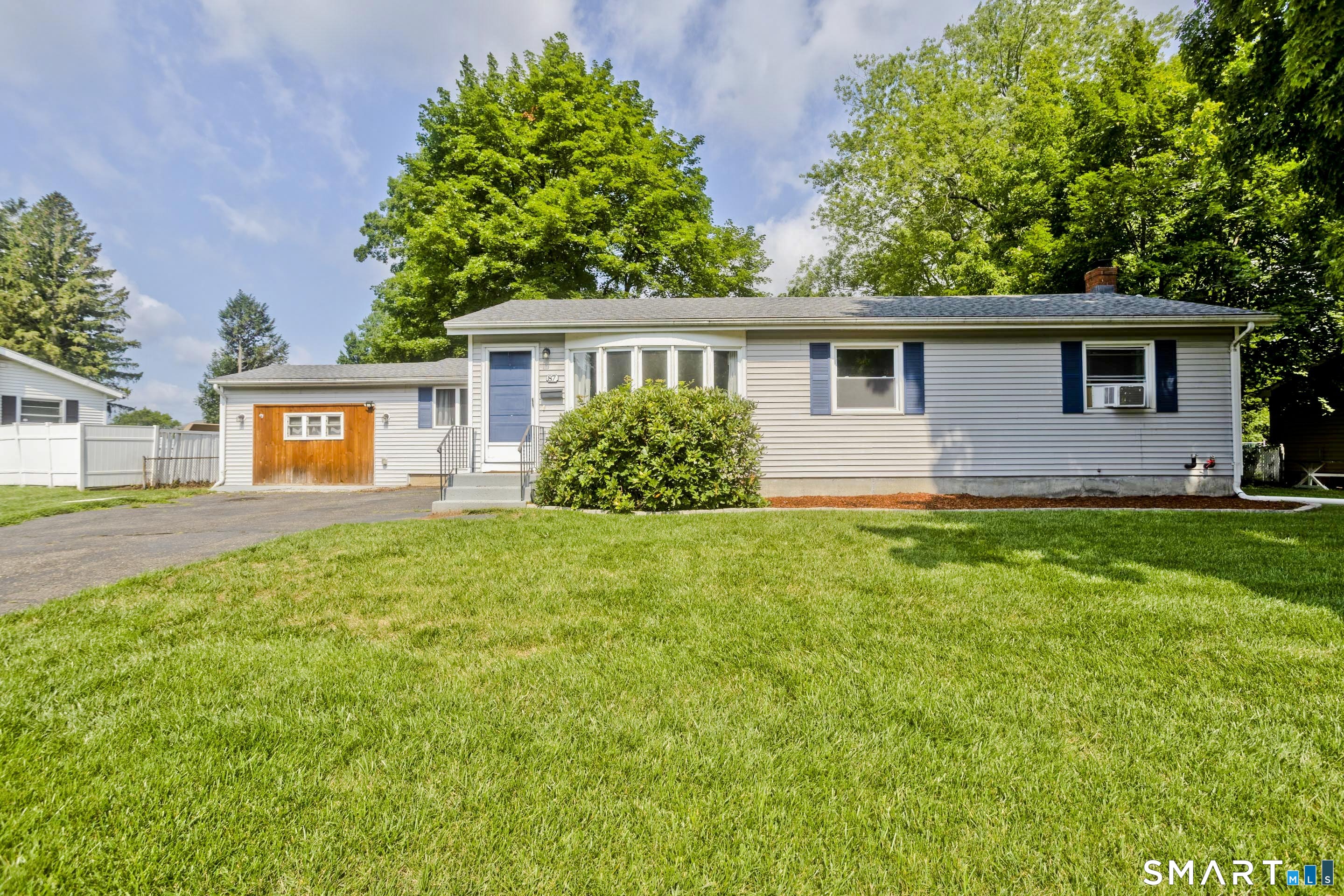 87 Jackson Road Enfield, CT 06082 - Photo 1 of 40