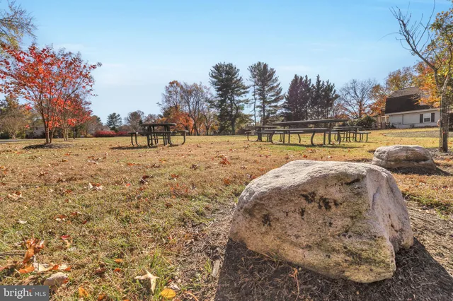 a picture of a wall with a white wall and a painting