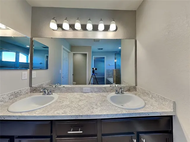 $2,169 | Undisclosed Address, Lakeland, FL 33809