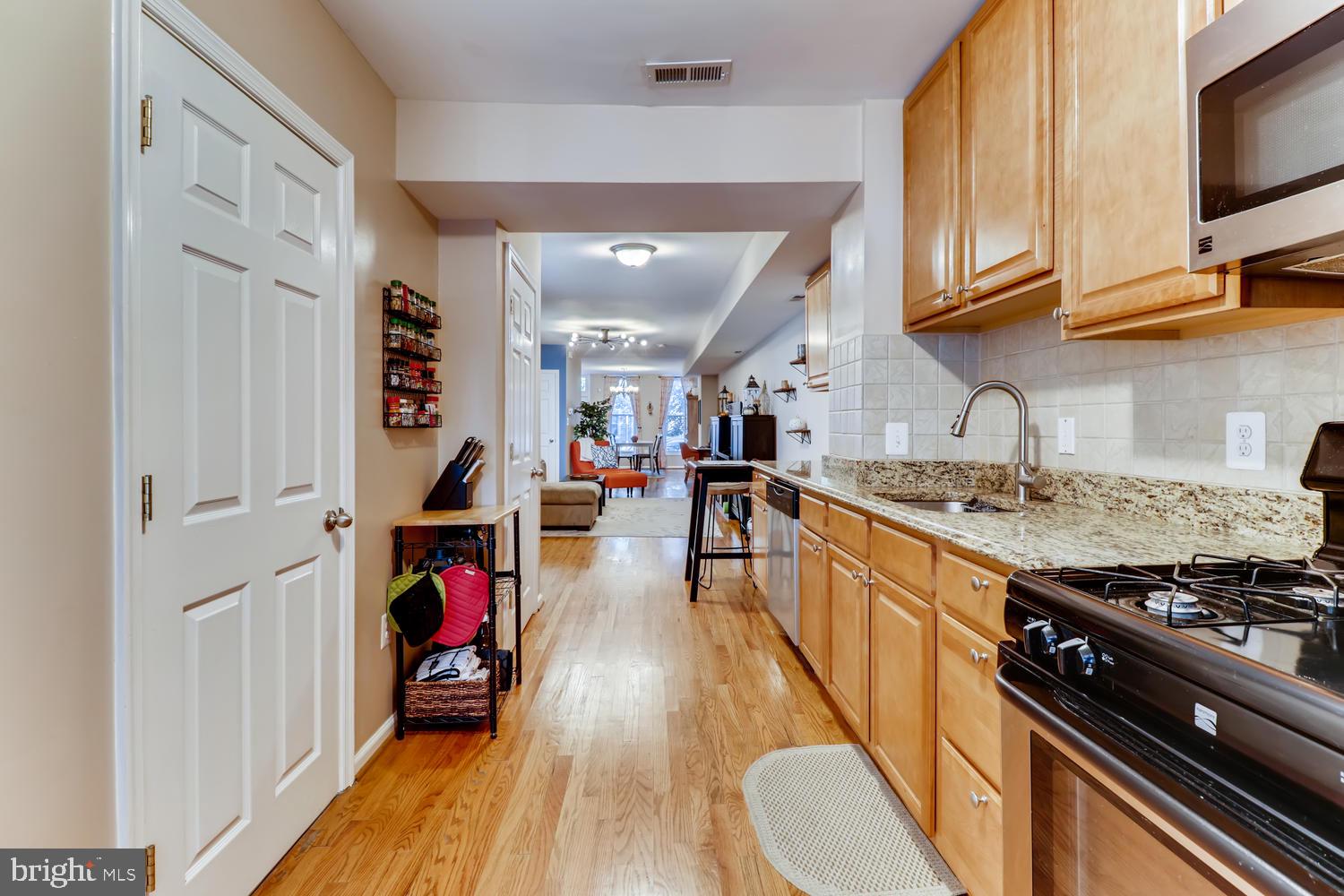2910 Keswick Road Baltimore, MD 21211 - Photo 3 of 26 Gallery Image 3