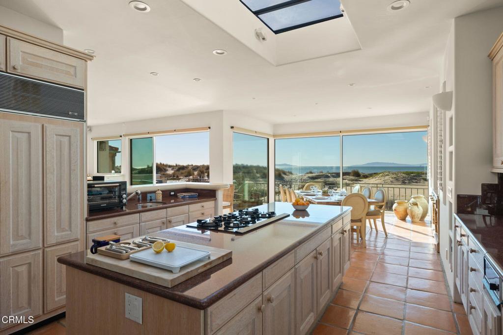 1571 Mandalay Beach Road Oxnard, CA 93035 - Photo 17 of 40