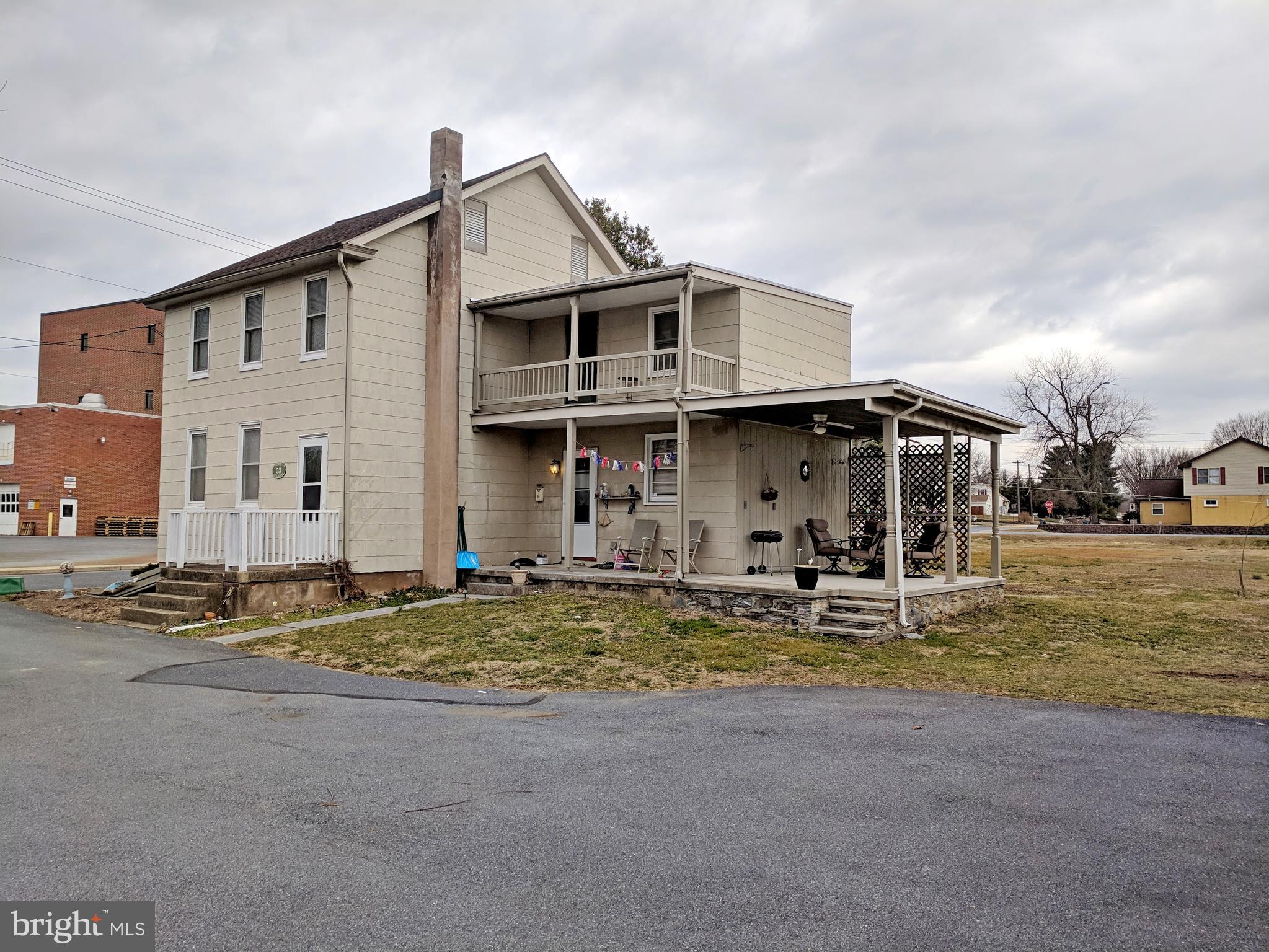 53 North Oak Street Lititz, PA 17543 - Photo 14 of 33 a view of a big house with street view
