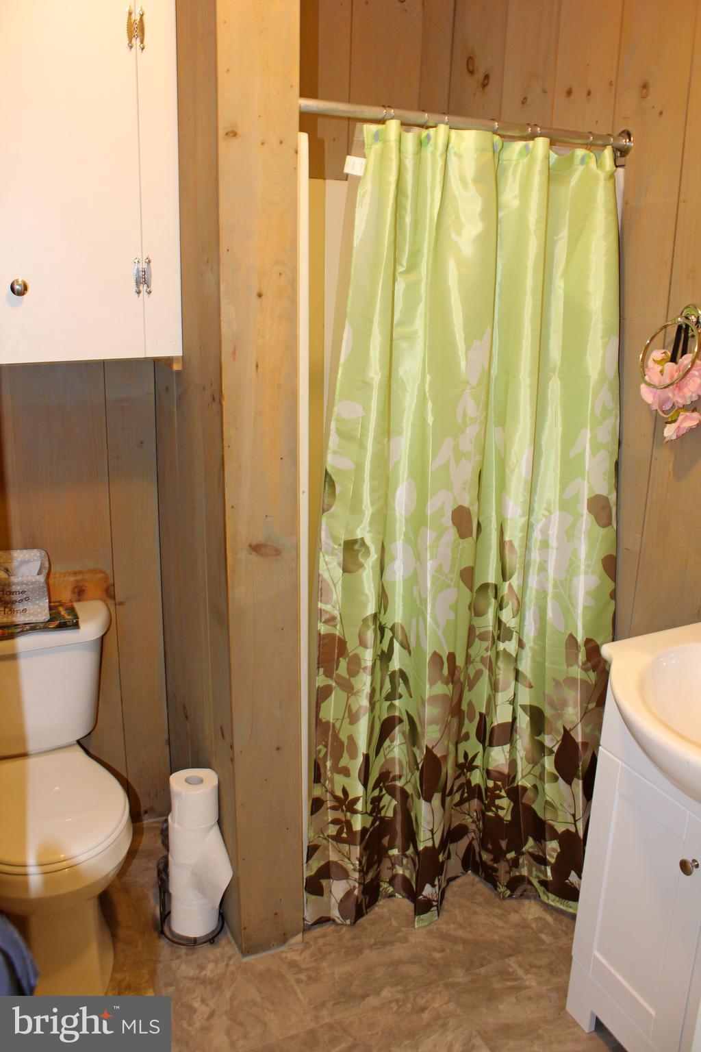 53 North Oak Street Lititz, PA 17543 - Photo 20 of 33 a bathroom with a toilet and shower