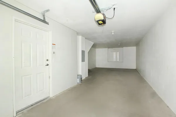 $1,999 | 4465 East Paradise Village Parkway South, Unit 1148, Phoenix, AZ 85032