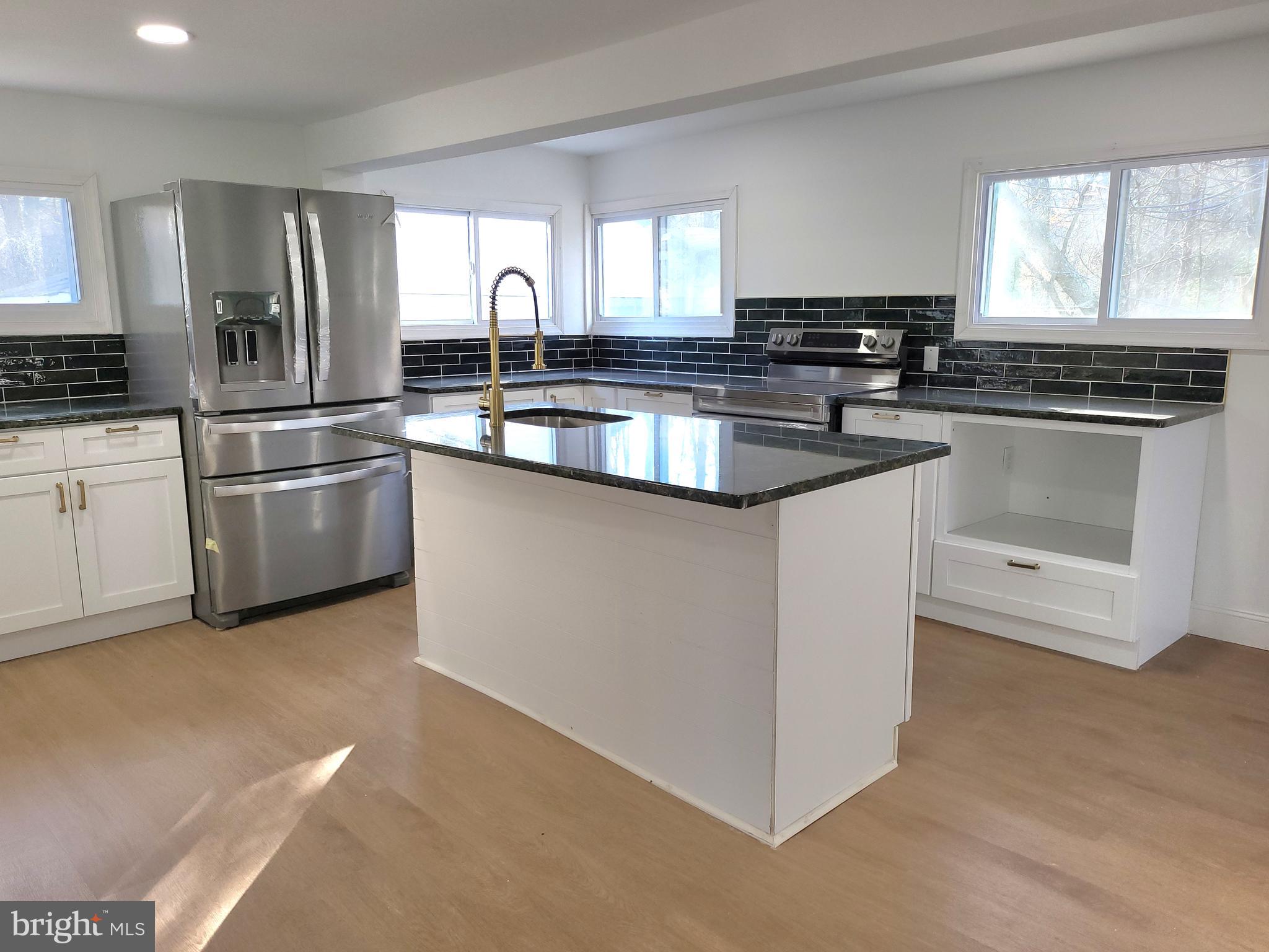 185 Cobbs Mill Road Bridgeton, NJ 08302 - Photo 3 of 23 Gallery Image 3