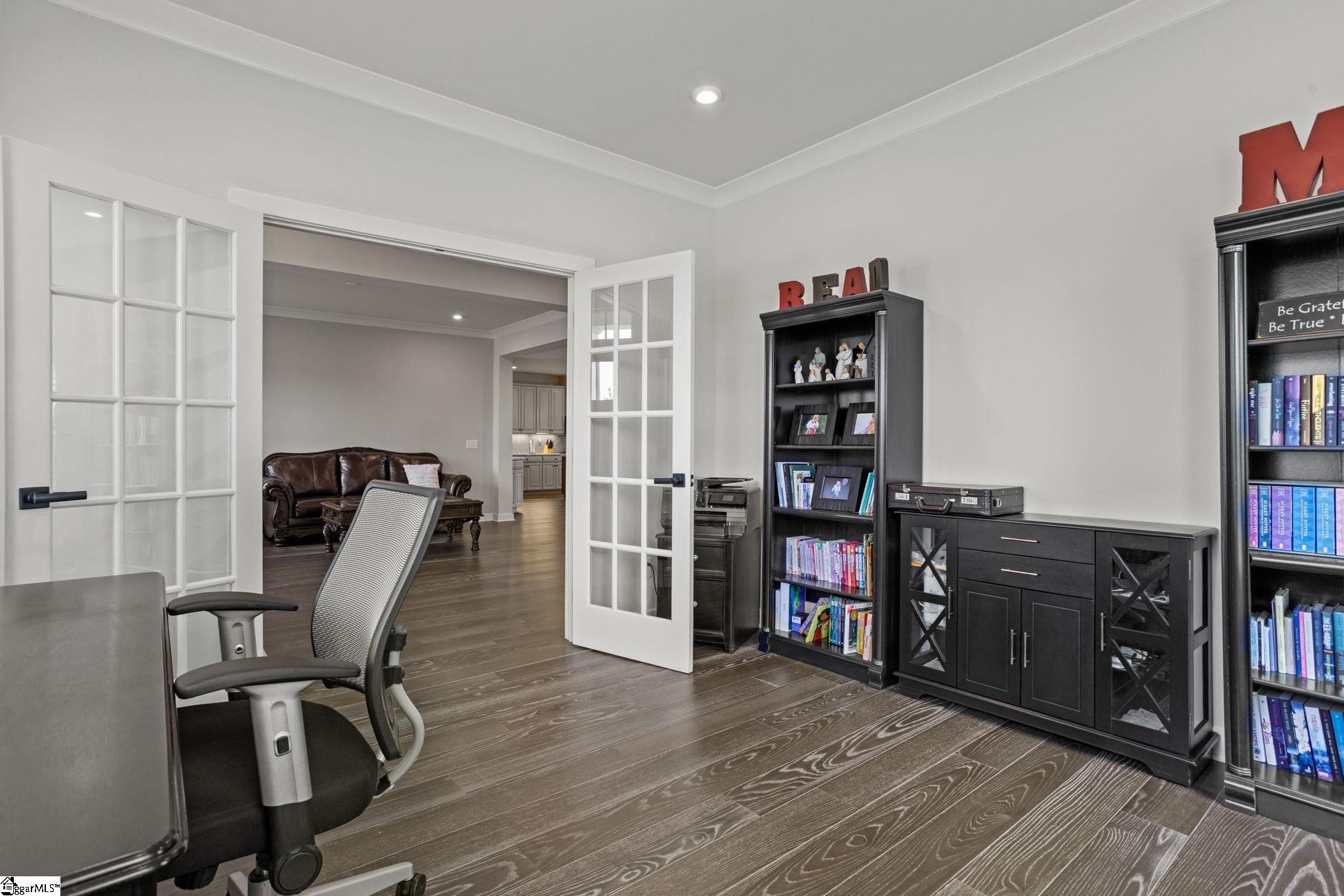18 Blackfoot Road Greenville, SC 29607 - Photo 7 of 36 Gallery Image 7