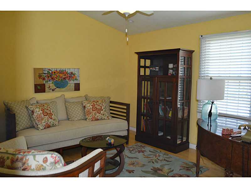 392 Boston Neck Road, Unit 2 North Kingstown, RI 02852 - Photo 12 of 25 Bedroom.