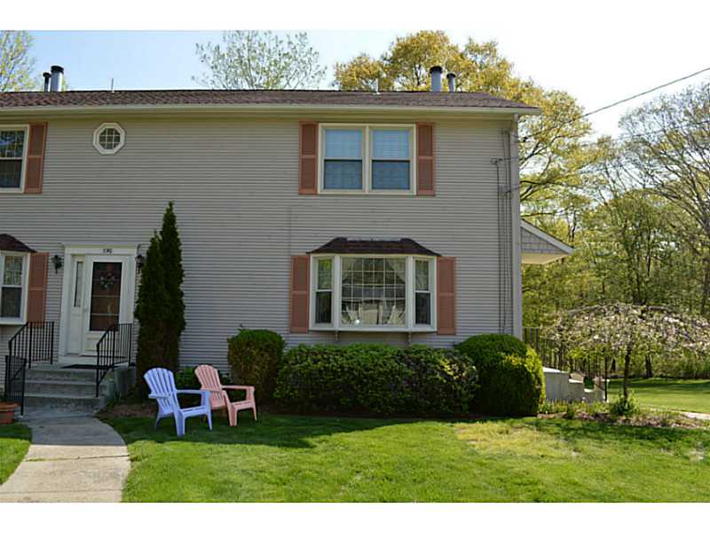 392 Boston Neck Road, Unit 2 North Kingstown, RI 02852 - Photo 17 of 25 Exterior Front.