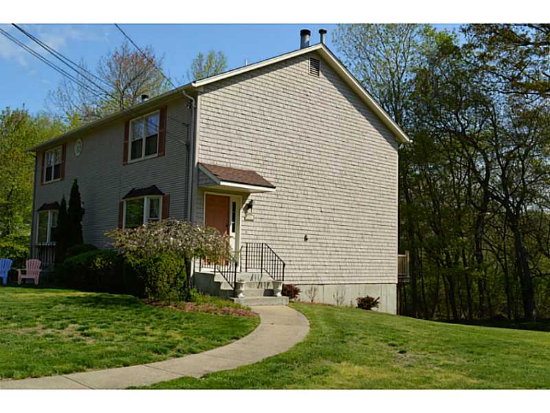 392 Boston Neck Road, Unit 2 North Kingstown, RI 02852 - Photo 18 of 25 Exterior Front.