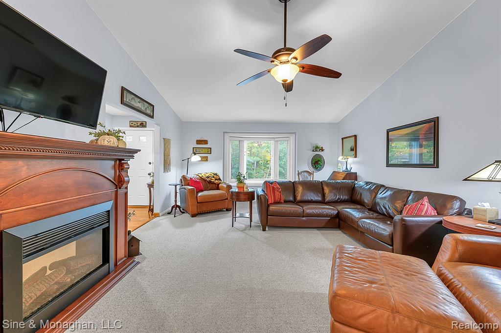 3492 Yarney Road Waterford, MI 48329 - Photo 8 of 35