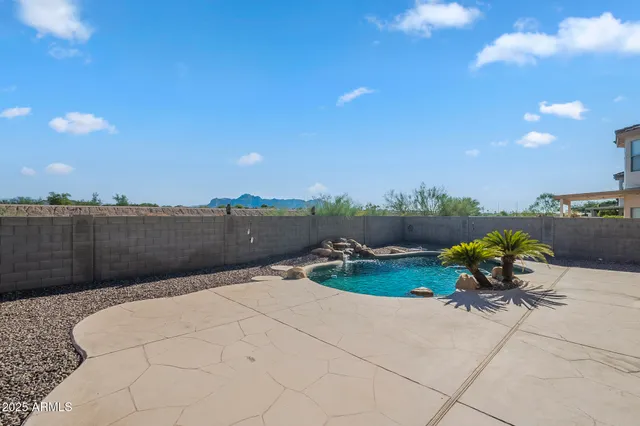 $2,295 | 1039 South Grenoble, Mesa, AZ 85208