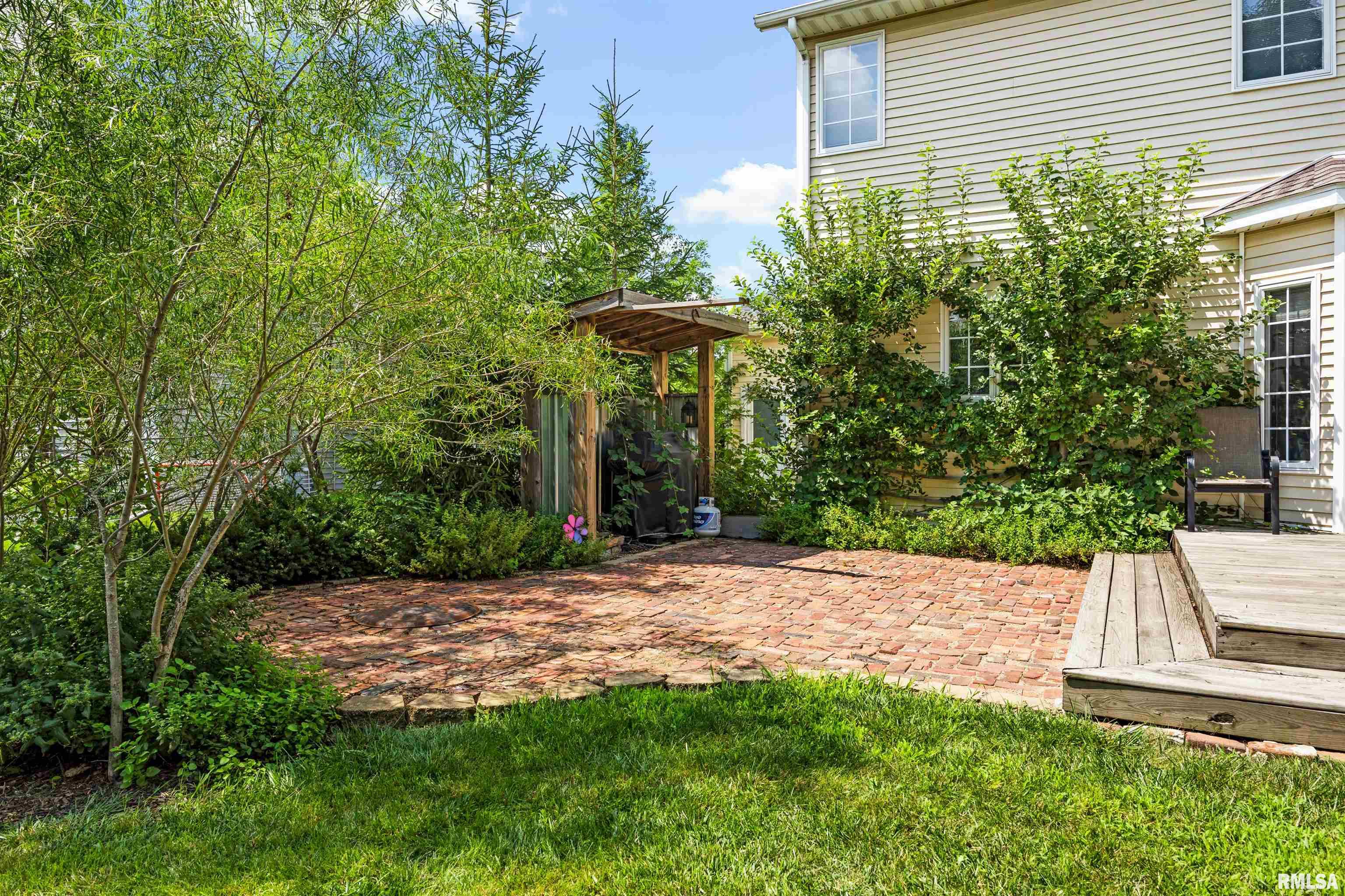 2110 West Geneva Road Peoria, IL 61615 - Photo 48 of 54 Gallery Image 48