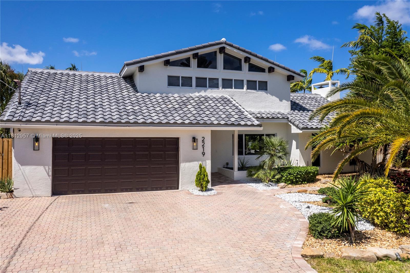 2219 Northeast 17th Ct