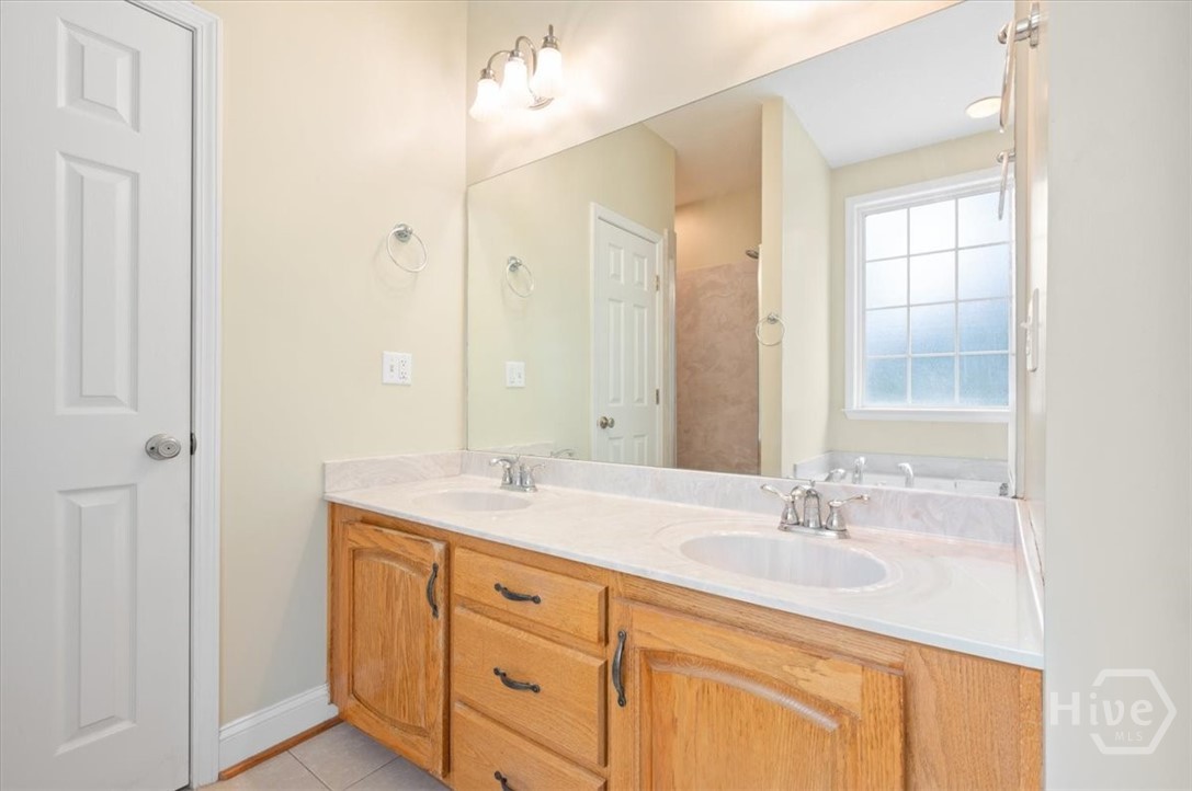 876 Old Darien Highway Riceboro, GA 31323 - Photo 18 of 38 master bath with dual vanity