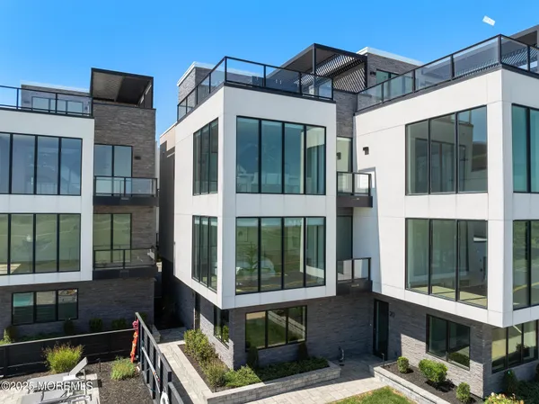 $3,799,910 | 200 North Ocean Avenue, Unit 22, Long Branch, NJ 07740