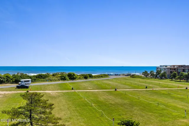 a view of a tennis court