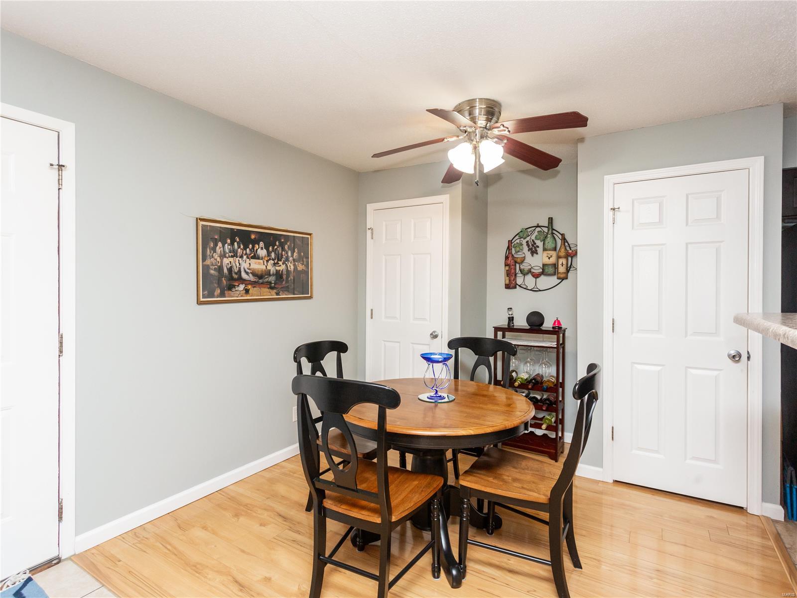 5571 Heintz Road, Unit 7 St. Louis, MO 63129 - Photo 5 of 32 Gallery Image 5