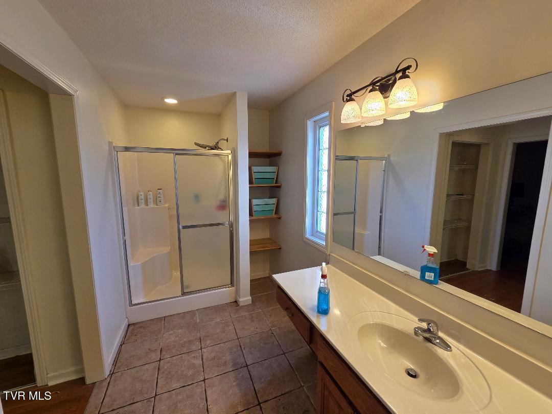 110 Sheets Hollow Road Johnson City, TN 37601 - Photo 5 of 12 sheets bath