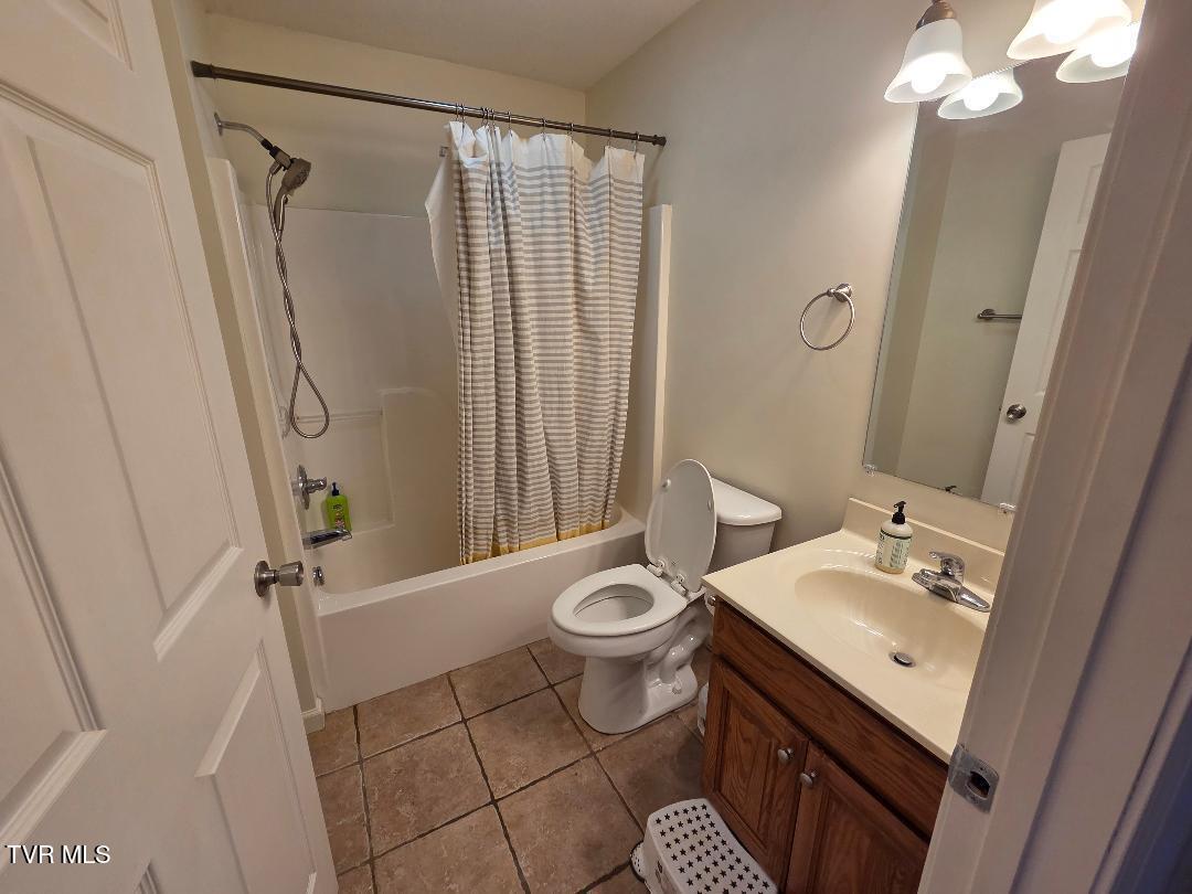 110 Sheets Hollow Road Johnson City, TN 37601 - Photo 8 of 12 sheets bath 2