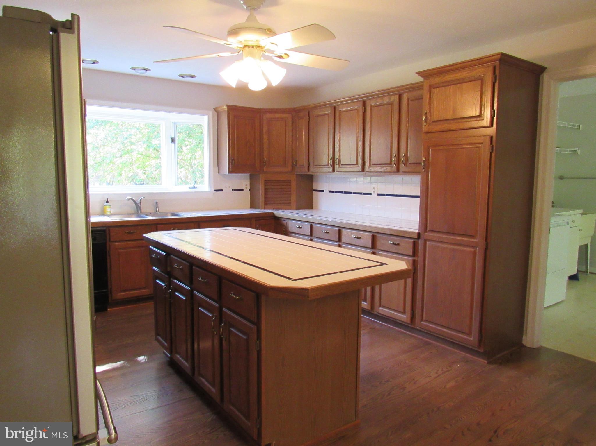 1339 John Brown Farm Road Harpers Ferry, WV 25425 - Photo 27 of 55 Kitchen