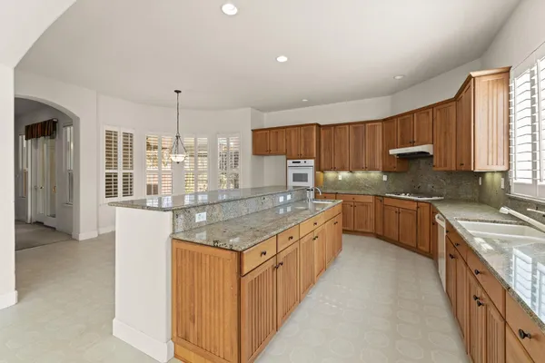 $999,999 | 124 Paizano Court, Roseville, CA 95661