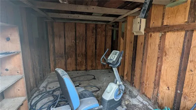 $199,000 | 901 North Choctaw Avenue, Independence, MO 64056